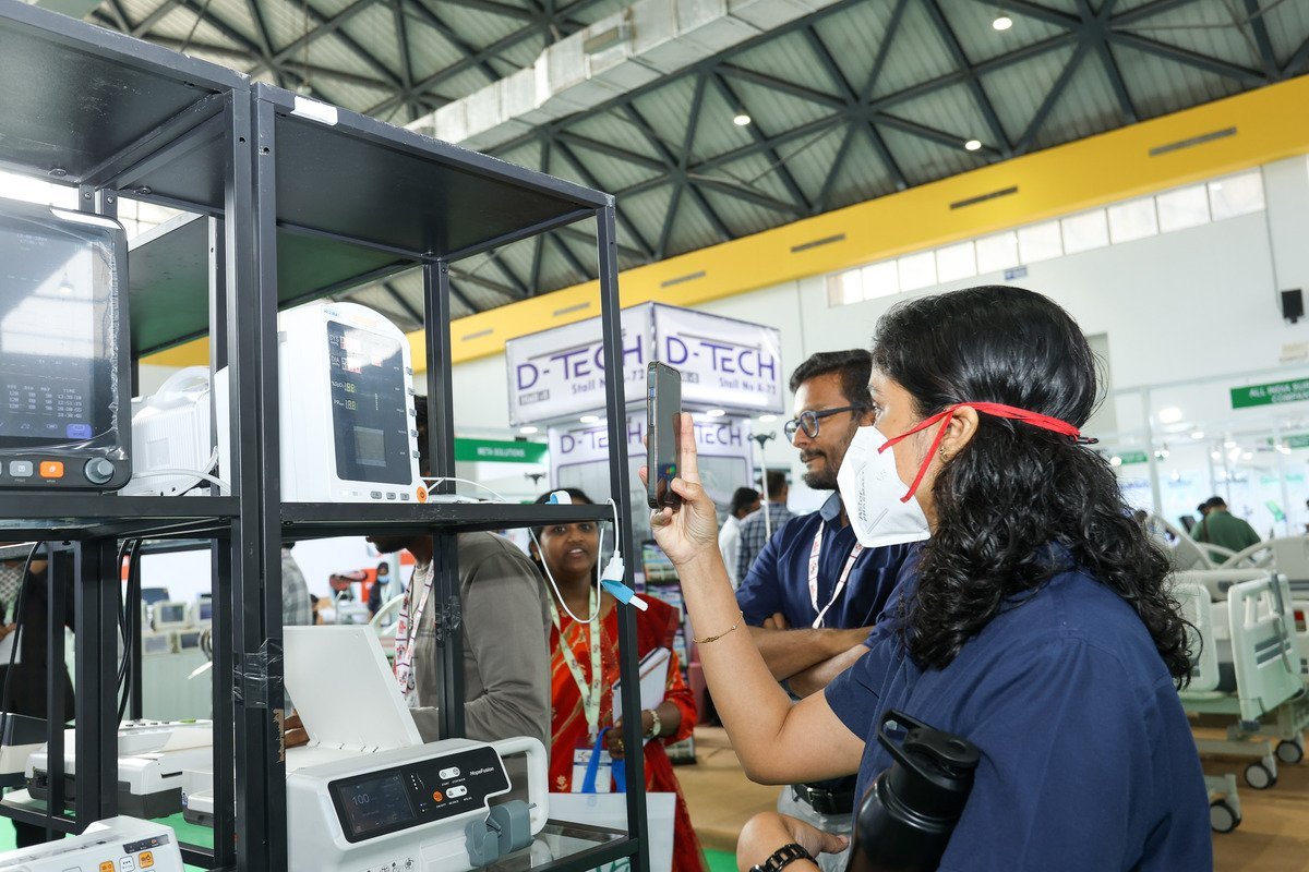 india-med-expo-122.jpg
